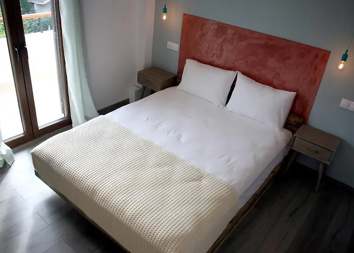 Aphelion Apartment *